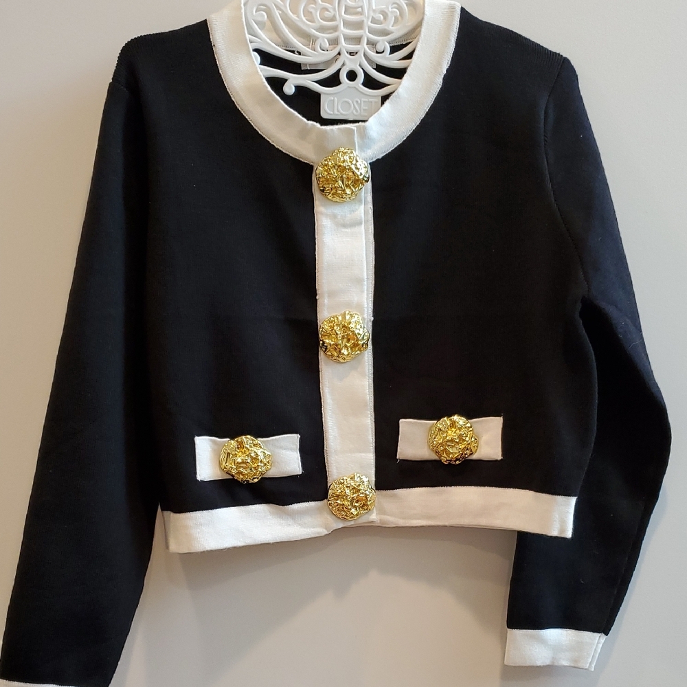 Stylish Black and White Top